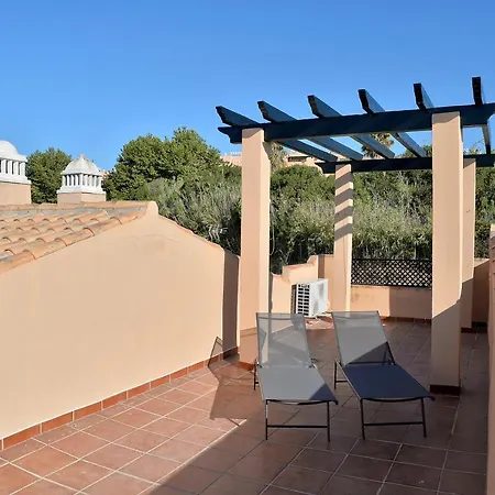 Marina Golf Apartment